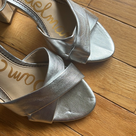 SAM EDELMAN Women's Yancy Block-Heel Crossover Sandals, Silver. Size 7. - Picture 3 of 15